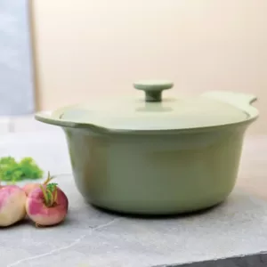 BergHOFF Ron 4.4 qt. Cast Iron Stock Pot in Green with Lid