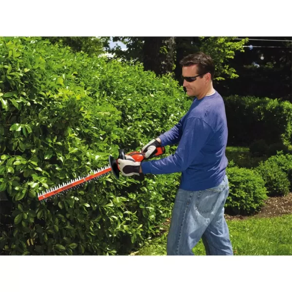 BLACK+DECKER 24 in. 40V MAX Lithium-Ion Cordless Hedge Trimmer with (1) 1.5Ah Battery and Charger Included