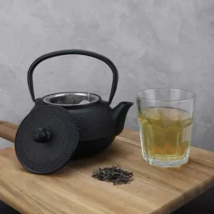 Mind Reader 1.25-Cup Black Single Serve Cast Iron Tetsubin Tea Pot with Infuser