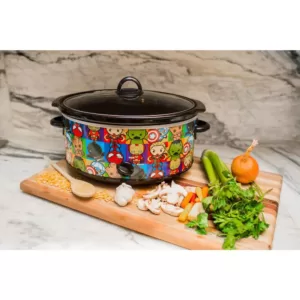 Uncanny Brands Marvel Kawaii 7qt. Slow Cooker Black