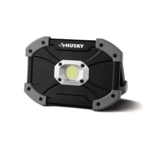 Husky 700 Lumens LED Utility Light