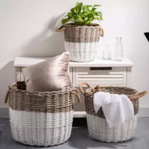 Glitzhome Natural/White Round Wicker Baskets (Set of 3)