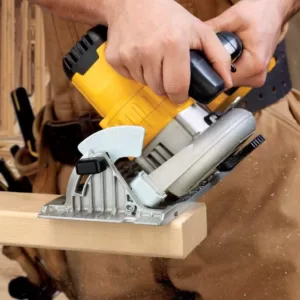 DEWALT 20-Volt MAX Cordless 6-1/2 in. Circular Saw (Tool-Only)