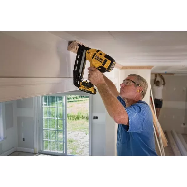 DEWALT Cordless 20-Volt Max 16-Gauge Angled Finish Nailer Kit with Bonus 20-Volt MAX XR Lithium-Ion 2.0Ah Battery 2-Pack