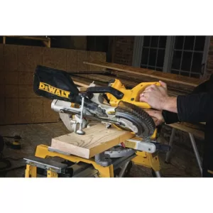 DEWALT 20-Volt MAX Cordless 7-1/4 in. Sliding Miter Saw with (1) 20-Volt Battery 4.0Ah & Oscillating Tool