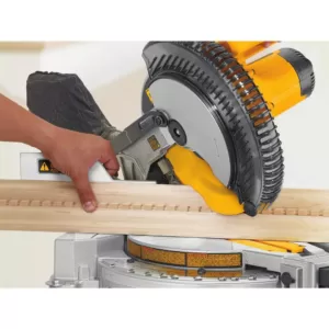 DEWALT 15 Amp Corded 10 in. Compound Miter Saw