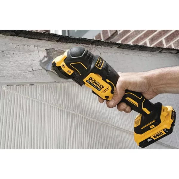 DEWALT ATOMIC 20-Volt MAX Cordless Brushless Oscillating Multi-Tool with (1) 20-Volt Battery 4.0Ah & Charger