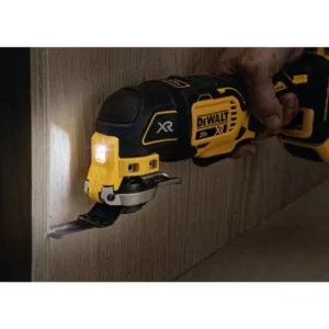 DEWALT 20-Volt MAX XR Cordless Brushless 3-Speed Oscillating Multi-Tool with (1) 20-Volt 2.0Ah Battery & Charger