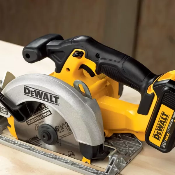 DEWALT 20-Volt MAX Cordless Brushless Combo Kit (2-Tool) with (1) FLEXVOLT 6.0Ah, (1) 20-Volt 2.0 Battery, Circ Saw & Grinder