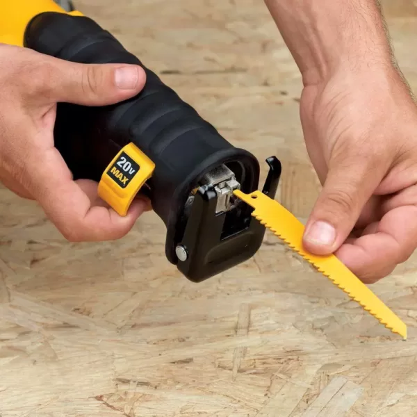 DEWALT 20-Volt MAX Cordless Reciprocating Saw with (1) 20-Volt Battery 4.0Ah & Charger