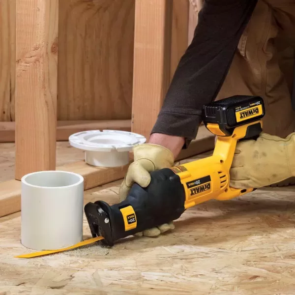 DEWALT 20-Volt MAX Cordless Reciprocating Saw with (1) 20-Volt Battery 4.0Ah & Charger