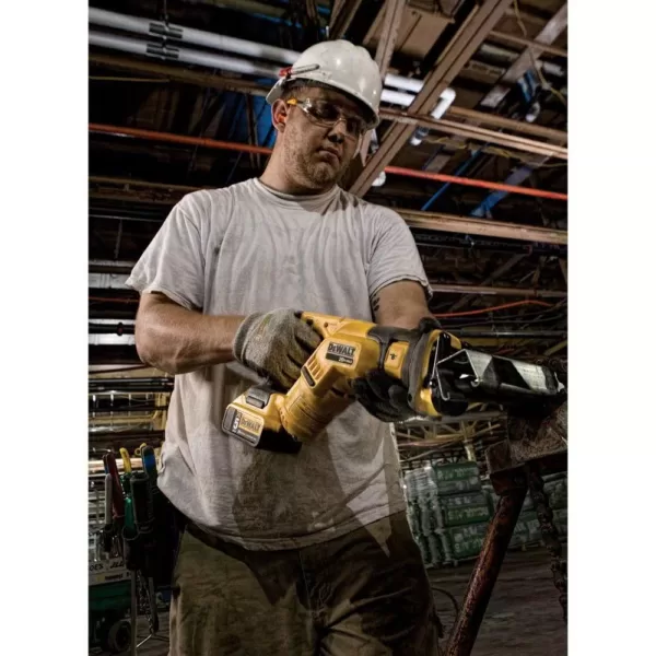 DEWALT 20-Volt MAX Cordless Compact Reciprocating Saw with (1) 20-Volt Battery 4.0Ah