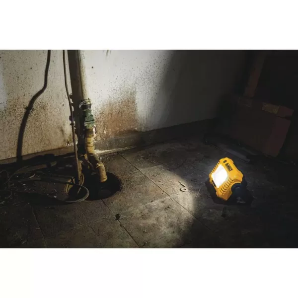 DEWALT 20-Volt MAX Compact Task Light