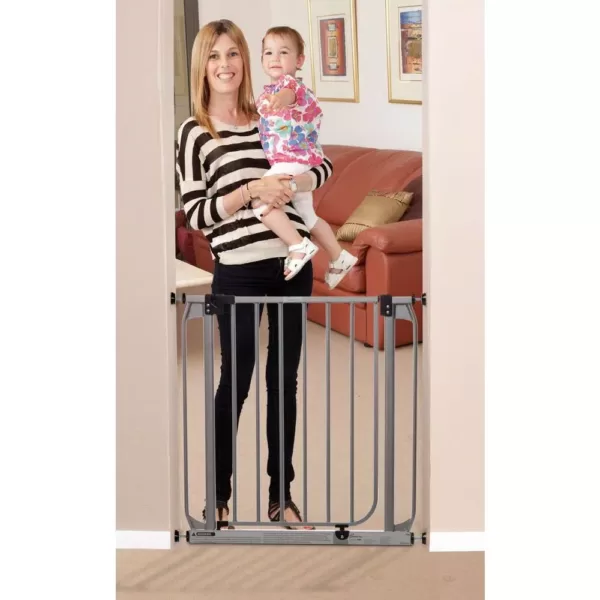 Dreambaby Dawson Silver 29.5 in. H Auto-Close Security Gate with Stay-Open Feature