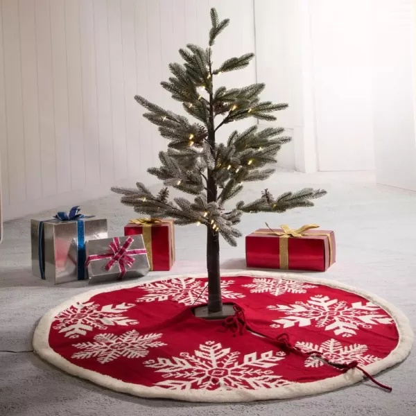 Glitzhome 48 in. D Knitted Christmas Tree Skirt in Snowflake