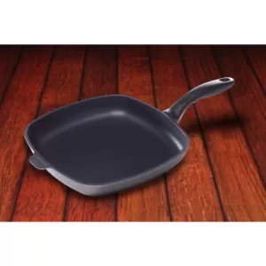 Swiss Diamond Classic Series 11 in. Cast Aluminum Nonstick Square Frying Pan in Gray