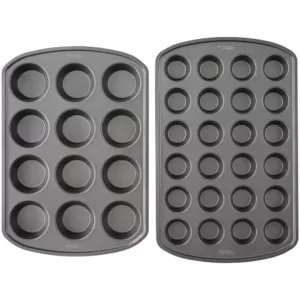 Wilton Perfect Results Premium Non-Stick 2-Piece Muffin Pan Set