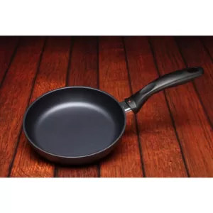 Swiss Diamond Classic Series 8 in. Cast Aluminum Nonstick Frying Pan in Grey