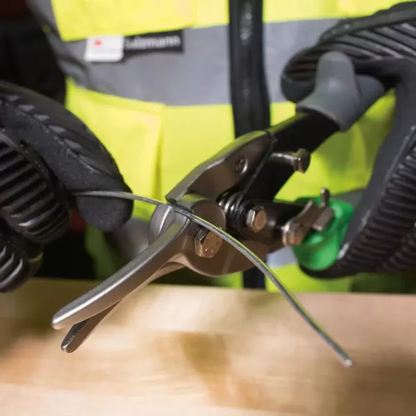 Klein Tools Right-Cut Aviation Snips with Wire Cutter