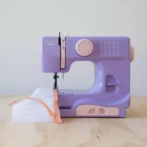 Janome Basic 10-Stitch Lady Sewing Machine