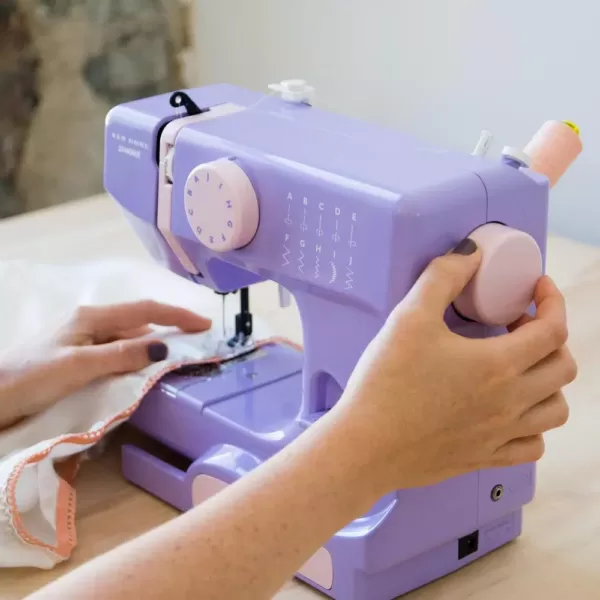 Janome Basic 10-Stitch Lady Sewing Machine