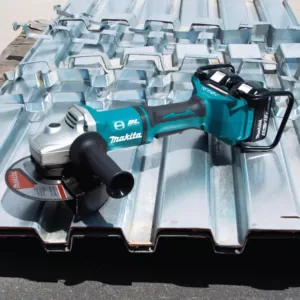 Makita 18V X2 LXT Brushless Cordless 7 in. Angle Grinder Kit 5.0Ah w/Bonus 7 in. Dust Extraction Shroud, 7 in. Diamond Wheel