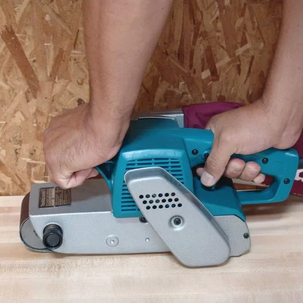 Makita 7.8 Amp 3 in. x 24 in. Corded Belt Sander