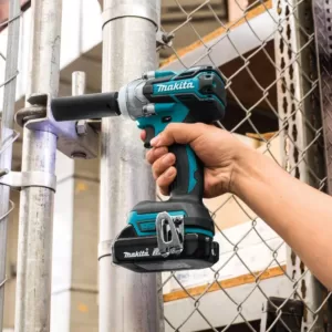 Makita 18-Volt LXT Lithium-Ion Compact Brushless Cordless 1/2 in. 3-Speed Impact Wrench Kit 2.0 Ah