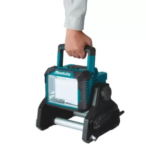 Makita 18V LXT Lithium-Ion Cordless/Corded Work Light (Light Only)