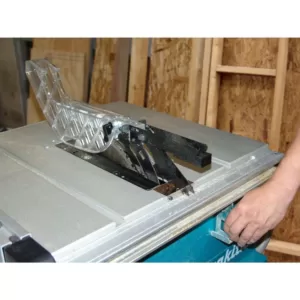 Makita 15 Amp 10 in. Corded Contractor Table Saw with 25 in. Rip Capacity and 32T Carbide Blade