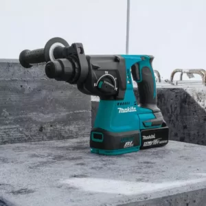 Makita 18V LXT 1 in. Brushless Cordless SDS-Plus Concrete/Masonry Rotary Hammer Drill Kit w/Bonus Dust Extraction Attachment