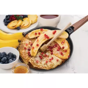 MasterPan Designer Series 11 in. Non-Stick Cast Aluminum Crepe Pan with Detachable Handle in Black