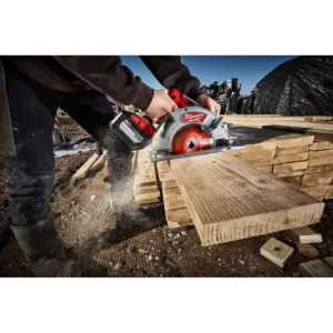 Milwaukee M18 FUEL 18-Volt Lithium-Ion Brushless Cordless 7-1/4 in. Circular Saw (Tool-Only)