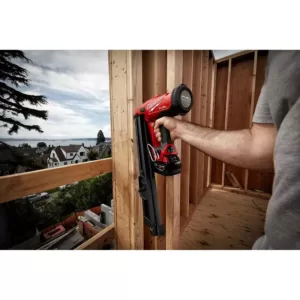 Milwaukee M18 FUEL 3-1/2 in. 18-Volt 30-Degree Lithium-Ion Brushless Framing Nailer Kit and Performance Safety Glasses with Gasket