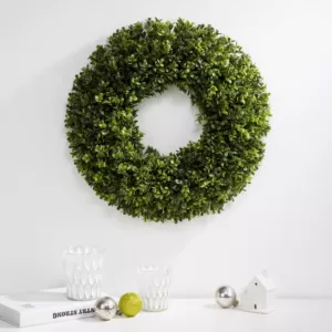 Glitzhome 18 in. D Artificial Boxwood Wreath