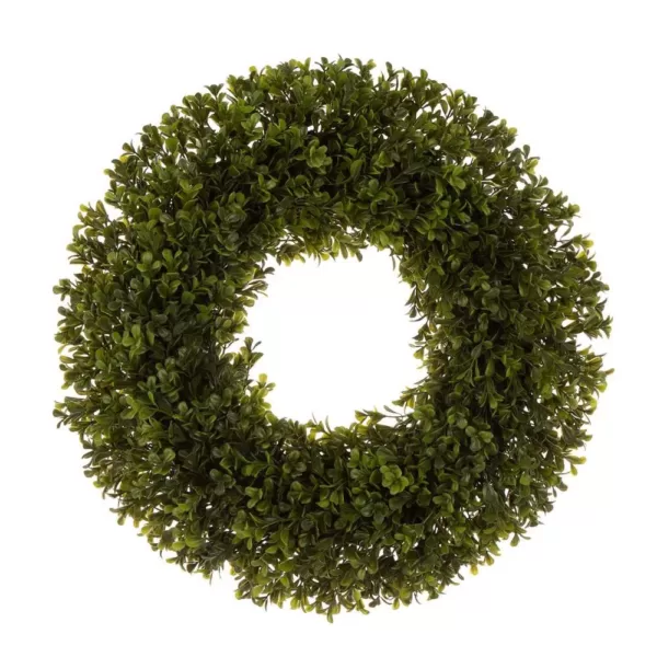 Glitzhome 18 in. D Artificial Boxwood Wreath