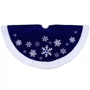 Northlight 48 in. Blue Velveteen Snowflake Christmas Tree Skirt with Faux Fur Trim