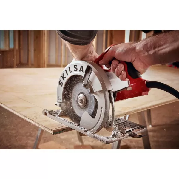 SKILSAW 7-1/4 in. Magnesium Left Blade Side Winder