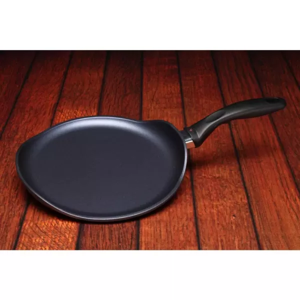 Swiss Diamond Nonstick Crepe Pan