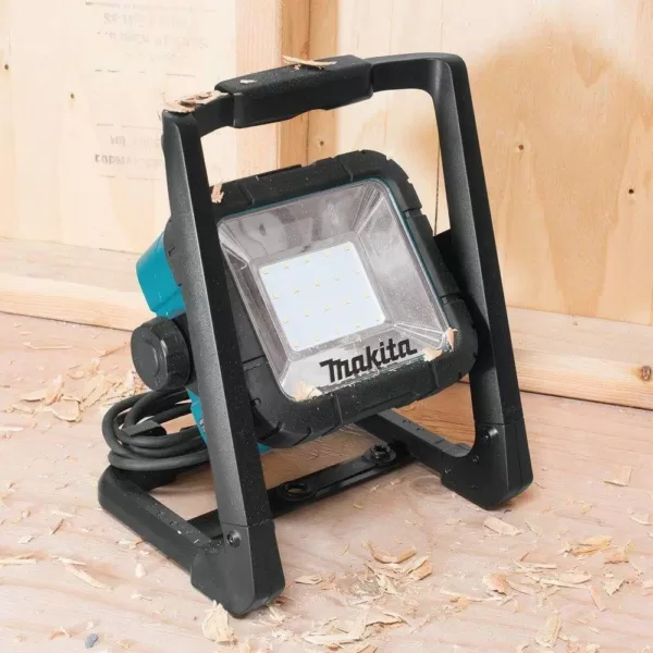 Makita 18-Volt LXT Lithium-Ion Cordless/Corded LED Flood Light