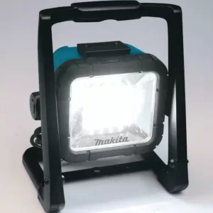 Makita 18-Volt LXT Lithium-Ion Cordless/Corded LED Flood Light