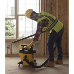 DEWALT 6 Gal. Poly Wet/Dry Vac